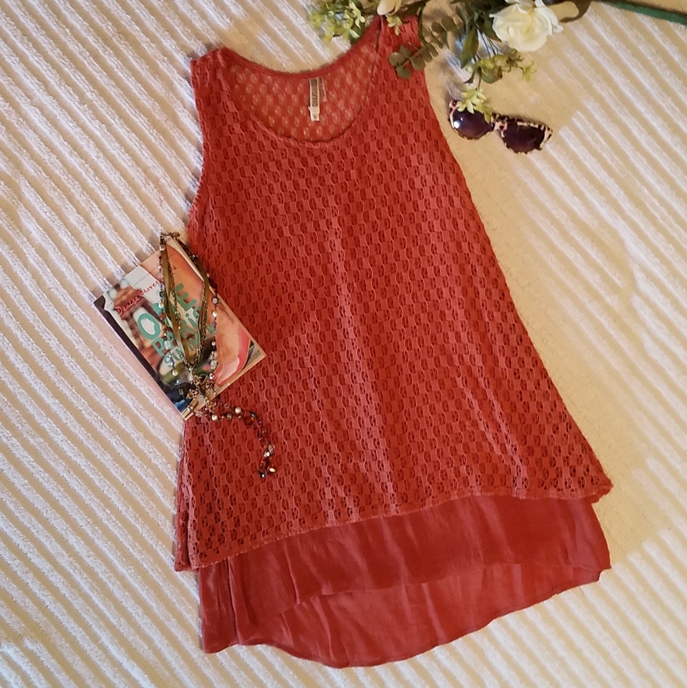 {Monoreno} Rusty Tunic Top